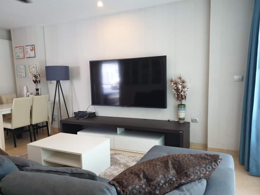 Centara Avenue 2 Bedrooms Pool View Pattaya Bagian luar foto